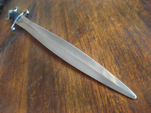épée celte longue