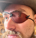 Cache-oeil en cuir
